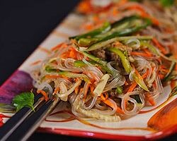 Салат "Фунчоза з морською капустою"