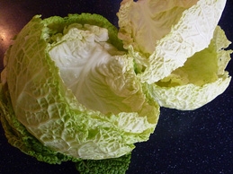 відокремлюємо від качана капустяне листя