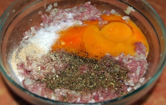 змішуємо всі компоненти страви