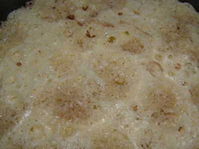 Процес приготування шарлотки в мультиварці