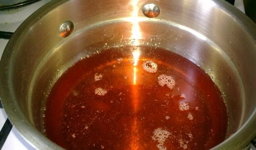 топимо цукор у воді