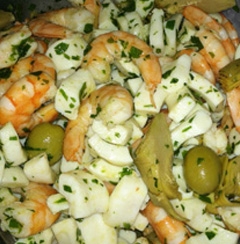 змішуємо всі компоненти салату