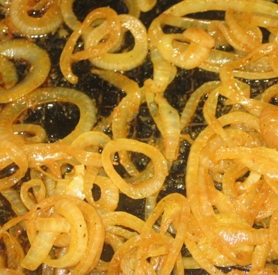 обсмажуємо цибулю