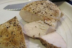 Запечене куряче філе в фользі