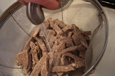 м'ясо в друшляку