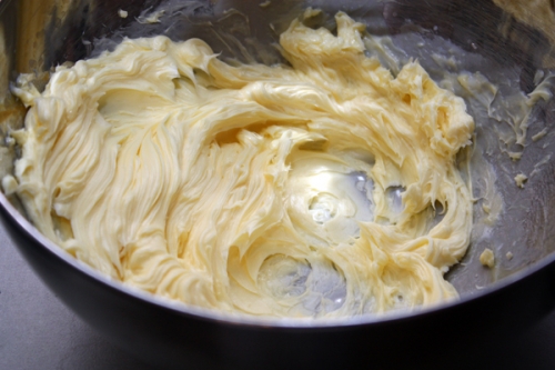 збиваємо вершкове масло