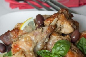 Тушкований кролик