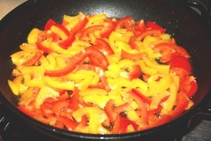перець обсмажуємо