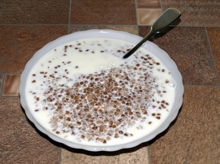 гречана каша з молоком