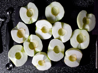 половинки яблук