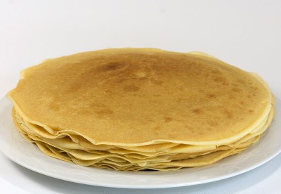 млинці на тарілці