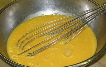 збиваємо яйця