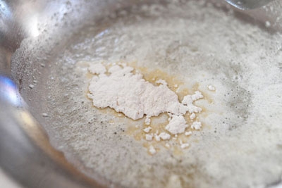 борошно з маслом