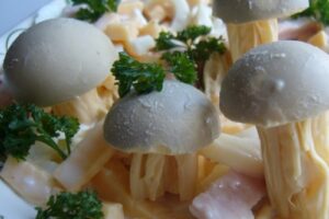 Салат із корейської спаржі "Майже грибний"