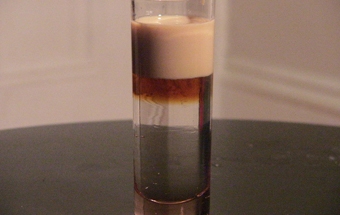 три шари коктейлю