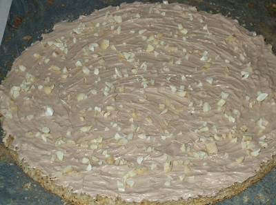 Укладаємо шари торта