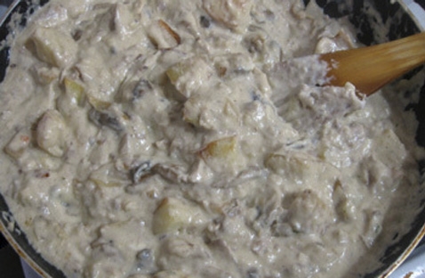 готуємо горщики з фаршем і грибами