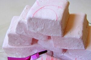 Помадка з ягід і яєць