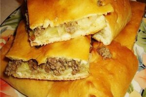 Кулеб&;яка з м&;ясом