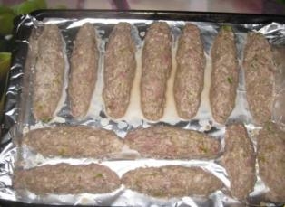запікаємо люля-кебаб в духовці