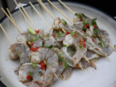 креветки на шампурах