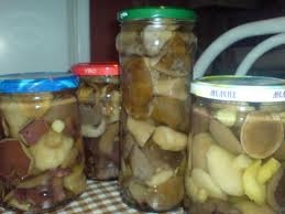 закочує банки