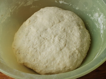 м'яке тісто залишаємо підходити