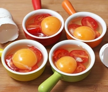 Заповнюємо горщики інгредієнтами