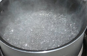 кип'ятимо воду