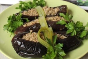 Сациві з баклажанів