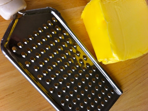 вершковий маргарин натираємо