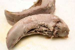 Готовий варений язик