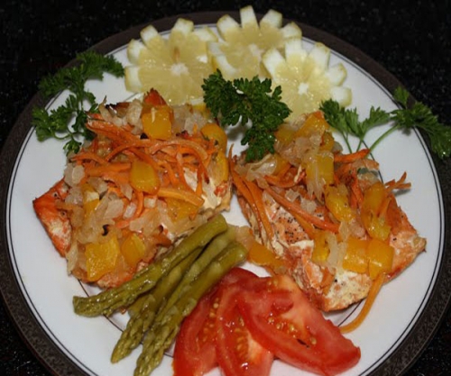 тарілка з рибою