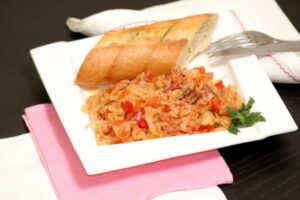 Капусняк зі свіжої капусти