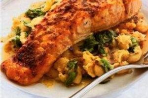 Лосось з фасолевым пюре