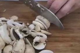 подрібнюємо печериці