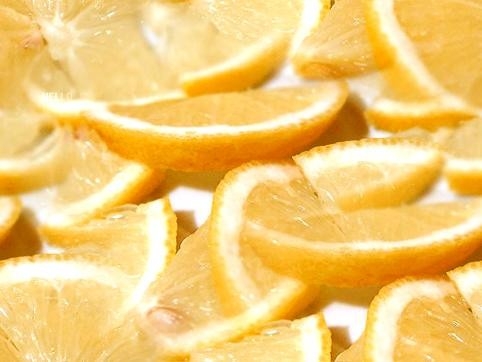 часточки апельсина