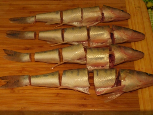 розбираємо рибу