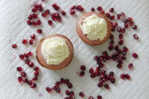 Кекс з гранатом