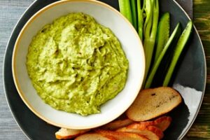 Крем з авокадо з фетою