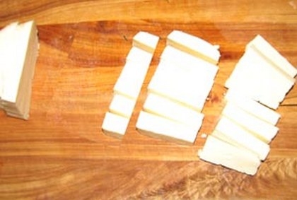 нарізаємо сир
