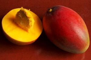 Салат з креветками та грибами