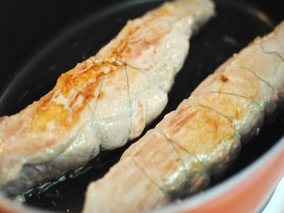 м'ясо на сковороді