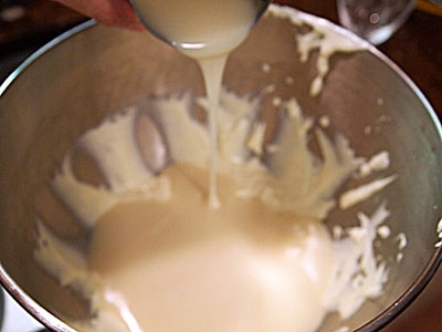 масло і молоко