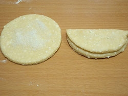 формуємо черепашки з тіста