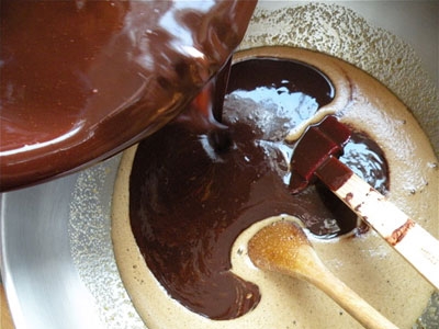 суміш з шоколаду і яєць