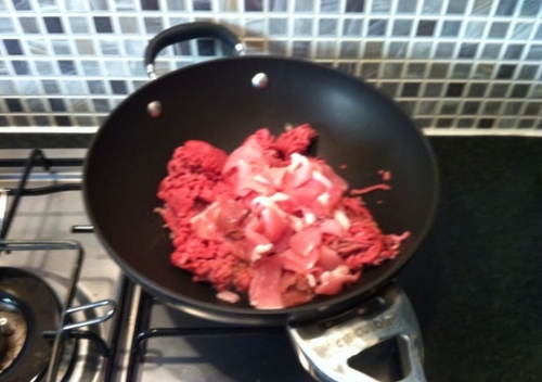 фарш на плиті