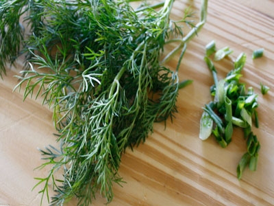 зелень і зелений лук