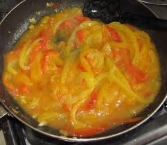 нарізаний перець додати на сковороду