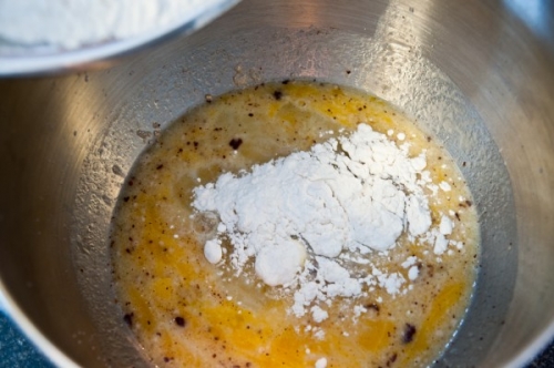 борошно з яйцями